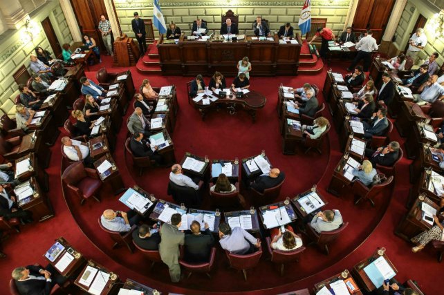 DIPUTADOS