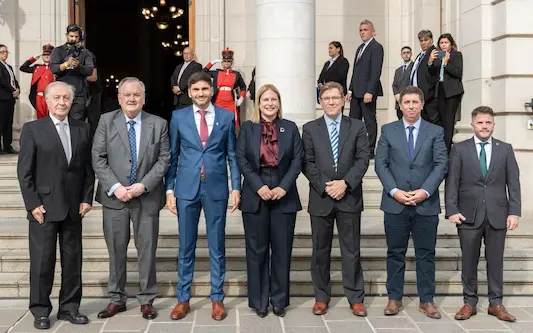 pullaro y otros legislatura