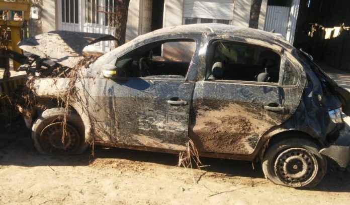 vuelco auto 40S mayo 2019