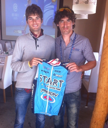 costa-axel-remera.JPG