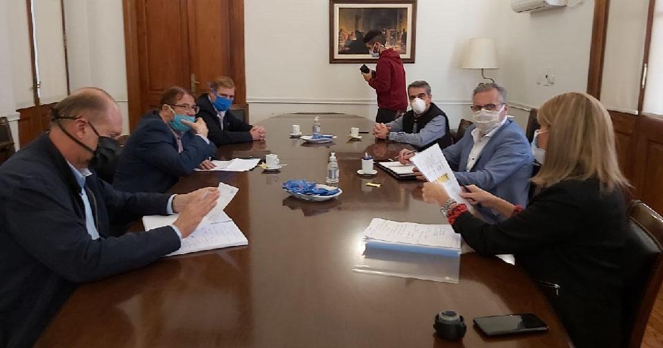 cornaglia en reunion con Perotti