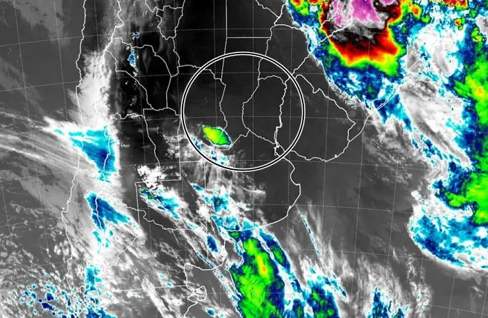 nubes satelital