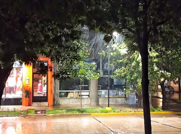 lluvia noche 18 dic 2020 b
