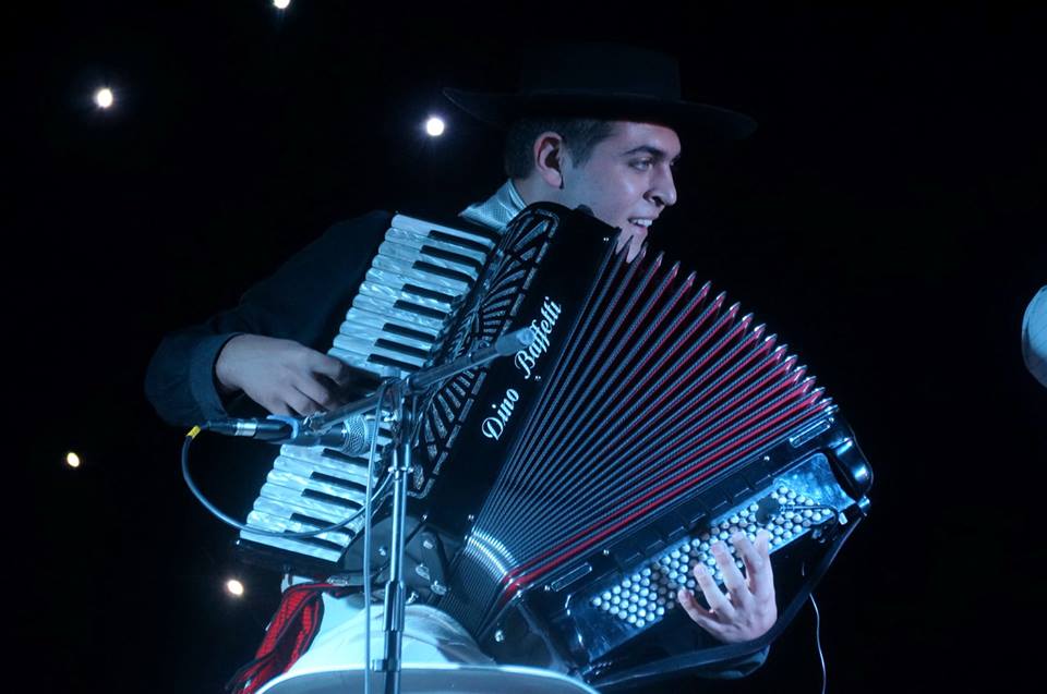 48366769_379751685925095_3887395154675367936_n