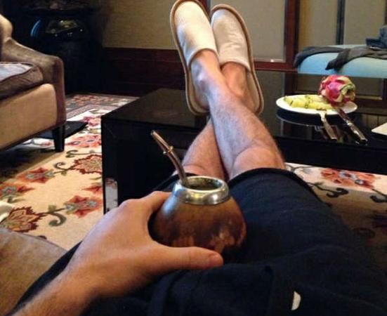 Algieri_chris-tomando-mate.jpg