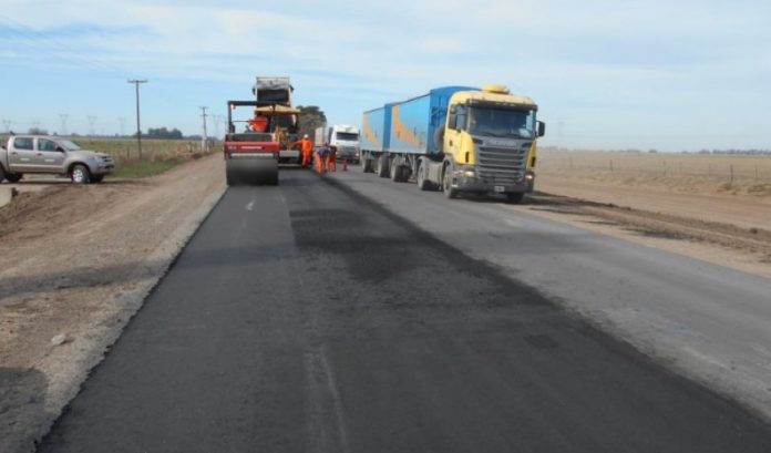 Lifschitz-llega-a-la-ciudad-para-inaugurar-la-repavimentación-de-la-Ruta-13-Custom-696x409