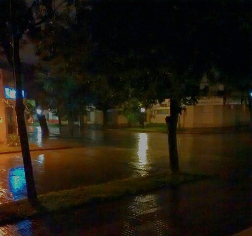 llueve-nocturno.jpg