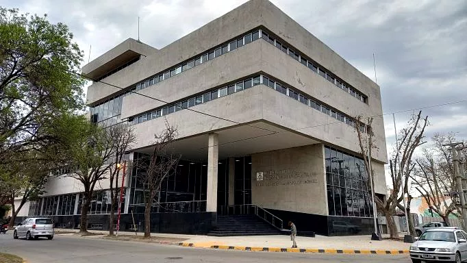 FOTO-TRIBUNALES-CANADA-02
