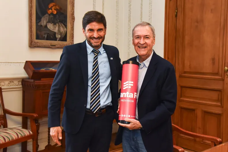 juan-schiaretti-maximiliano-pullaro-rosariojpg