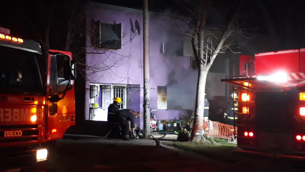 bomberos incendio guemes y belgrano 300820