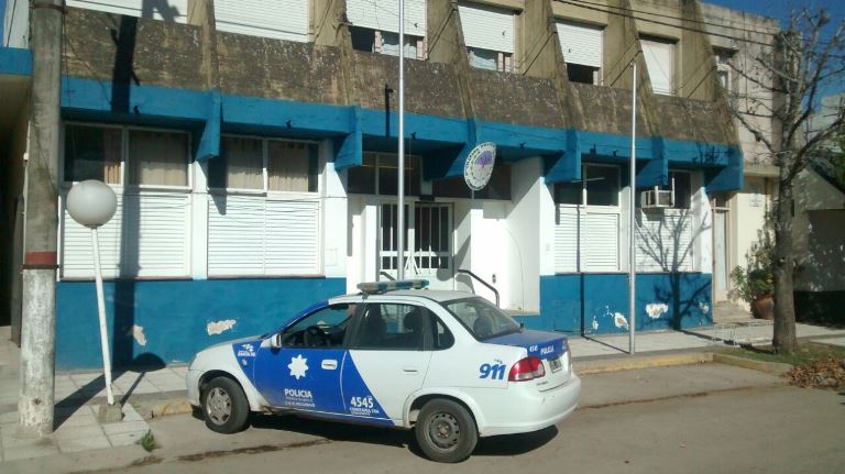 policia - armstrong-