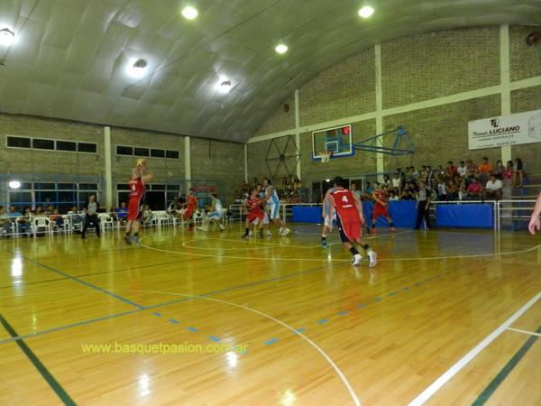 basquet-caa-rivadaviajunior.jpg