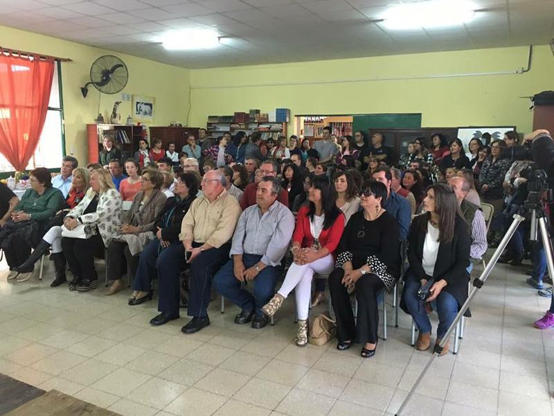 reconocen-a-docentes