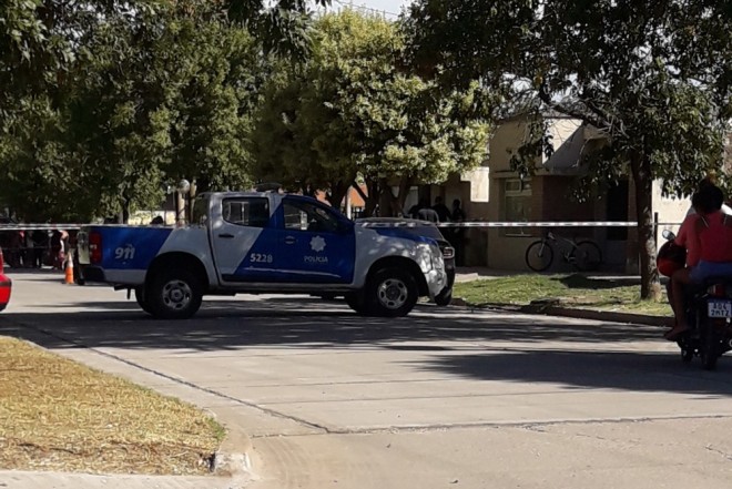 karlos con k imagen policia casa