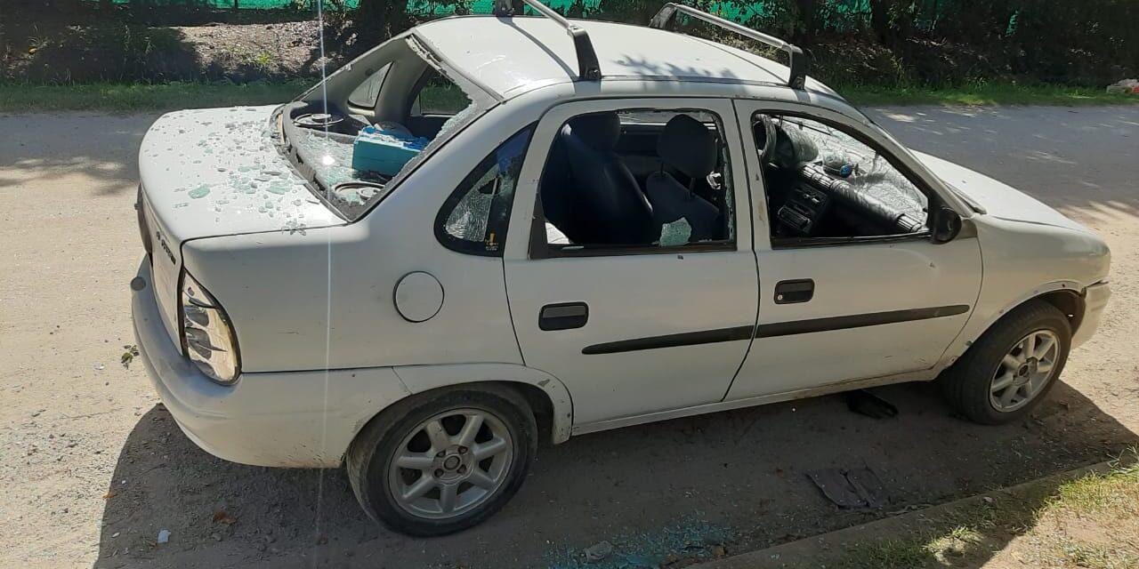 auto roto por vecinos